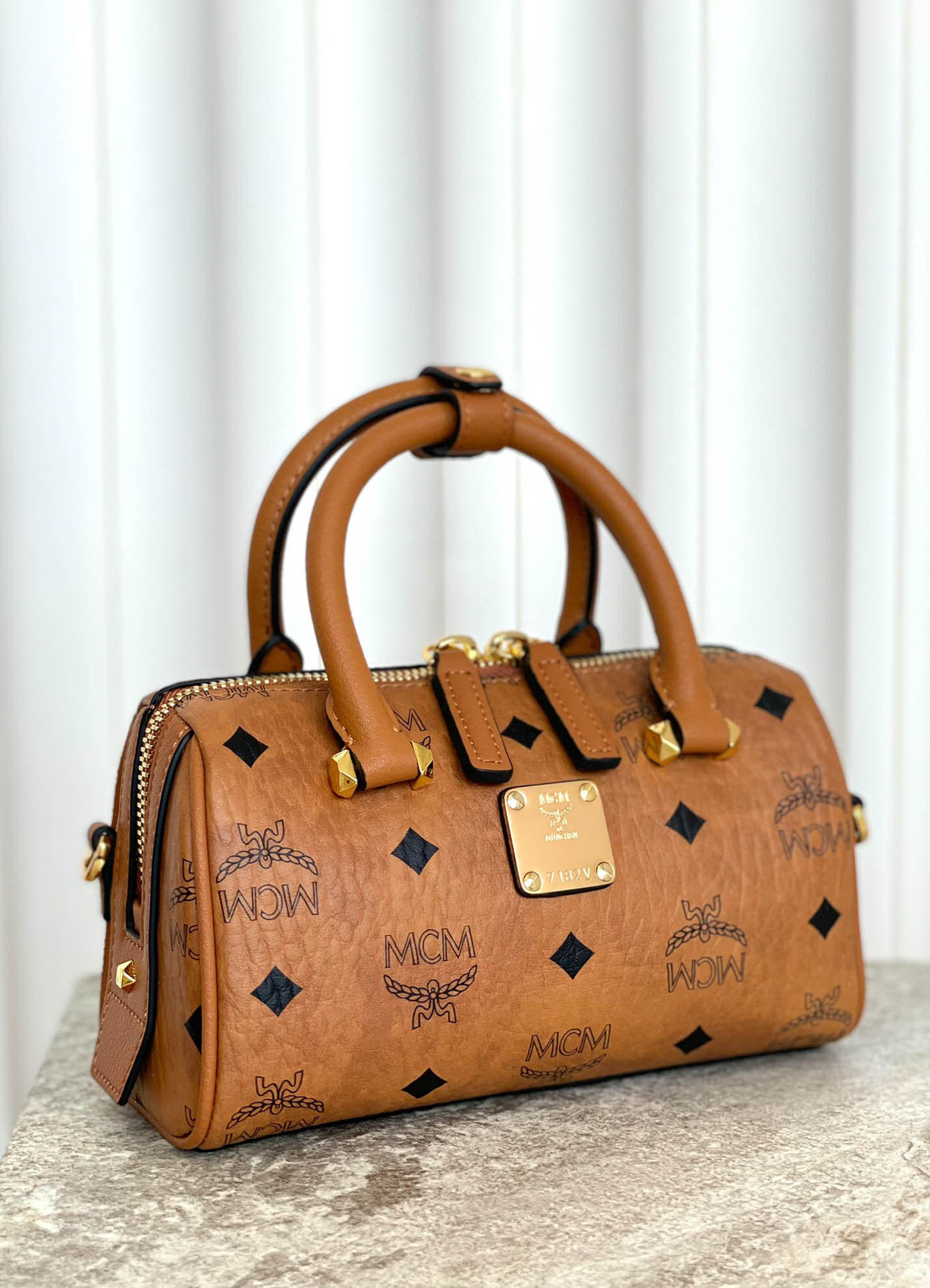 Túi MCM Essential Boston Bag Visetos Cognac