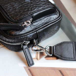 Túi MCM Klassik Crossbody in Visetos Black