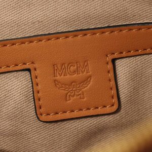 Túi MCM Klassik Crossbody in Visetos Cognac