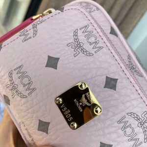 Túi MCM Klassik Crossbody in Visetos Pink