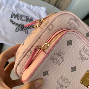 Túi MCM Klassik Crossbody in Visetos Pink