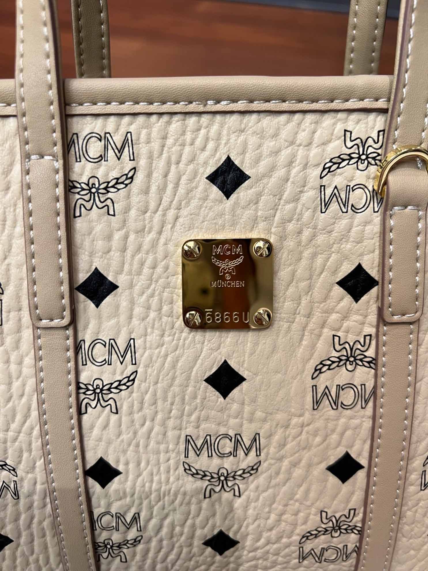 Túi MCM Mini Toni Shopper Visetos 'Beige Black'