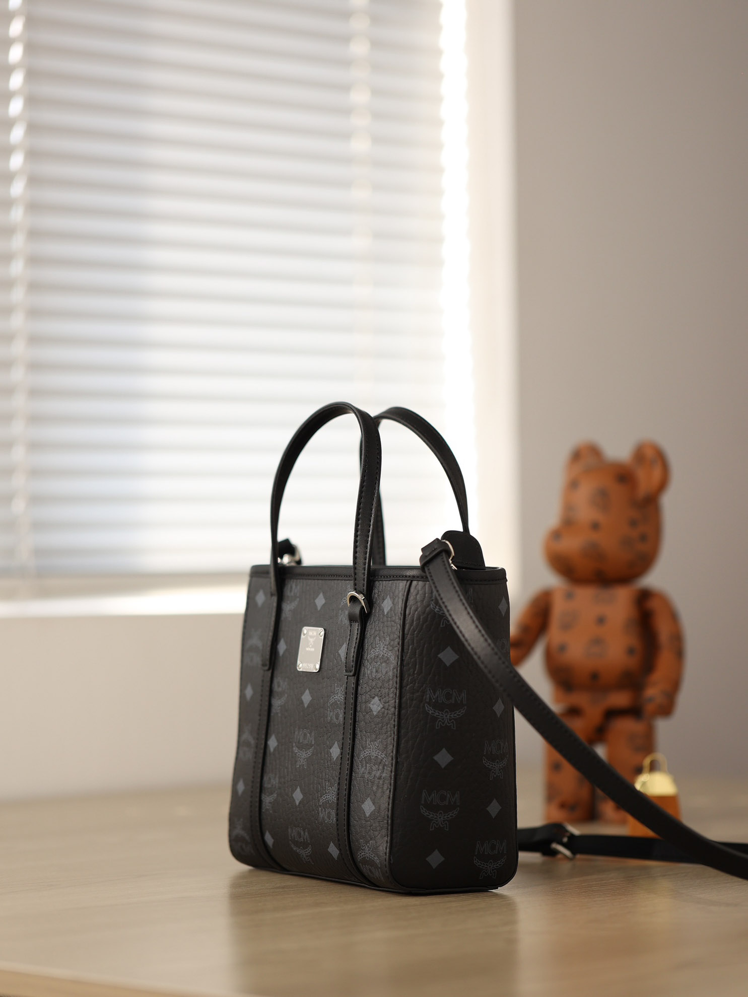 Túi MCM Mini Toni Shopper Visetos 'Black'