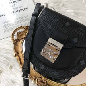 Túi MCM Patricia Round Crossbody Wallet in Visetos Black