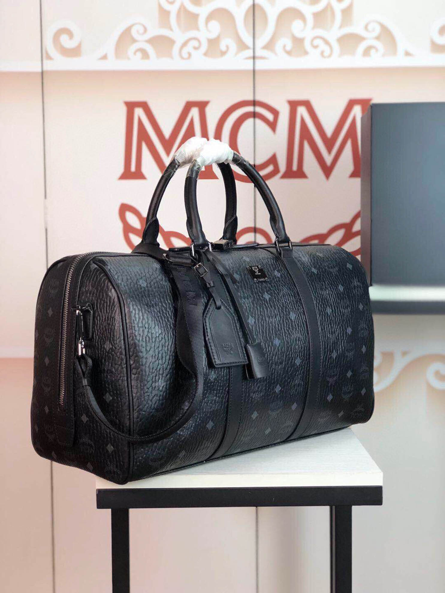 Túi MCM Traveler Weekender Bag in Visetos Black