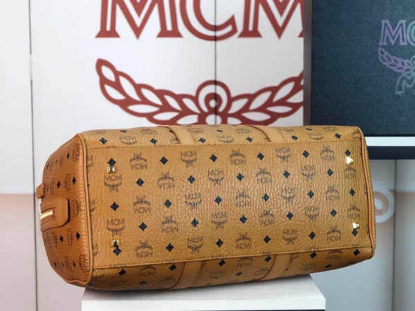 Túi MCM Traveler Weekender Bag in Visetos Cognac