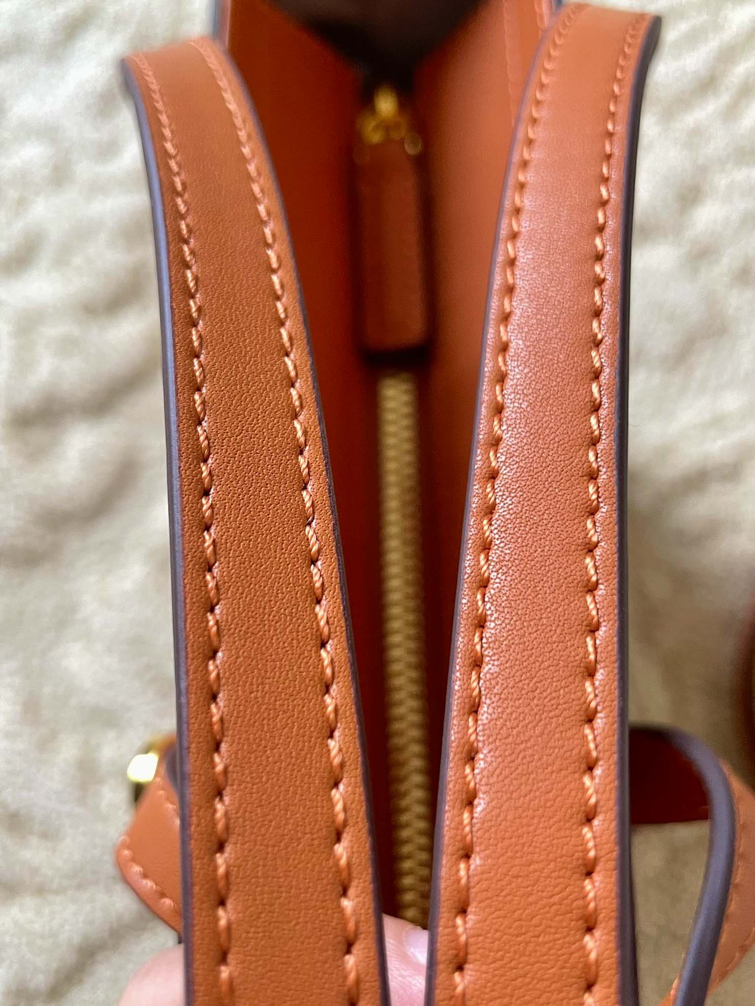 TÚI MCM Visetos Mini Aren Shopper Tote Cognac