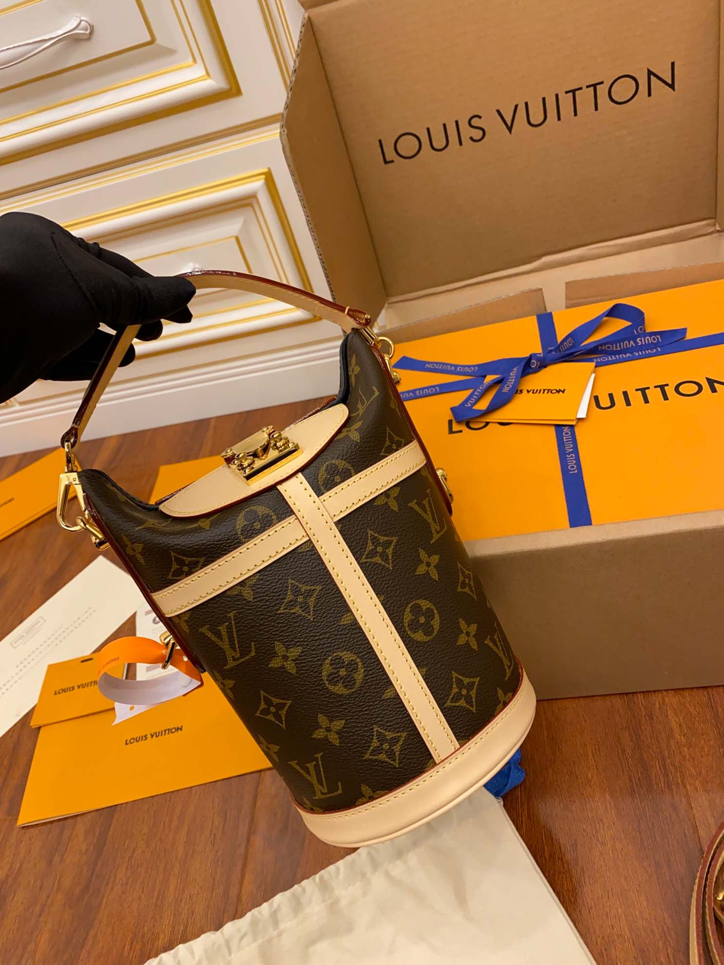 Túi Nữ Louis Vuitton Duffle Monogram Coated Canvas 'Beige' 