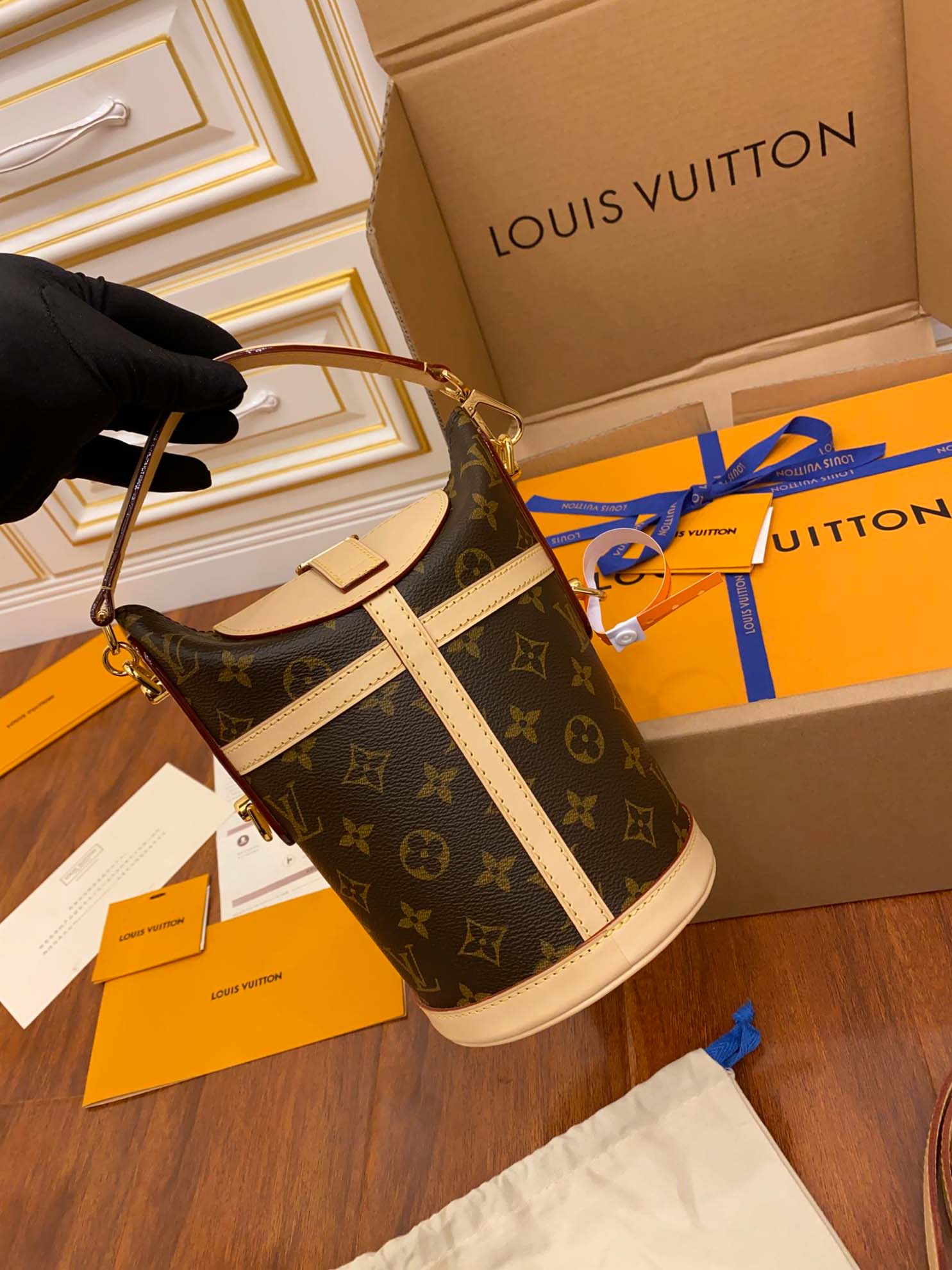 Túi Nữ Louis Vuitton Duffle Monogram Coated Canvas 'Beige' 