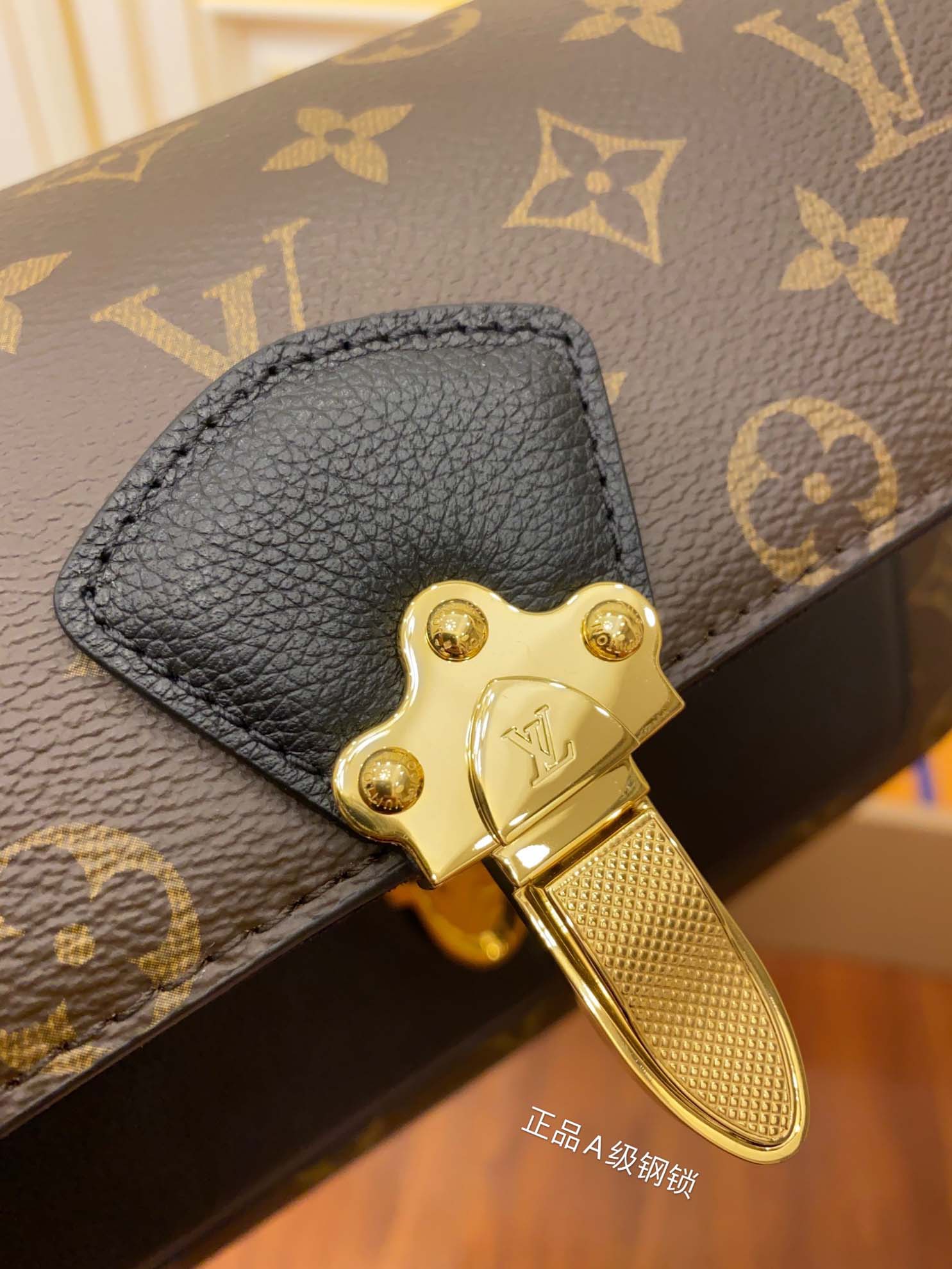 Túi Nữ Louis Vuitton Victoire Monogram Canvas 'Noir Black' 