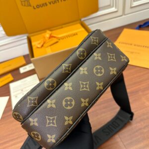 Túi S Lock Messenger Monogram Macassar