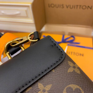 Túi xách Louis Vuitton Locky BB Black