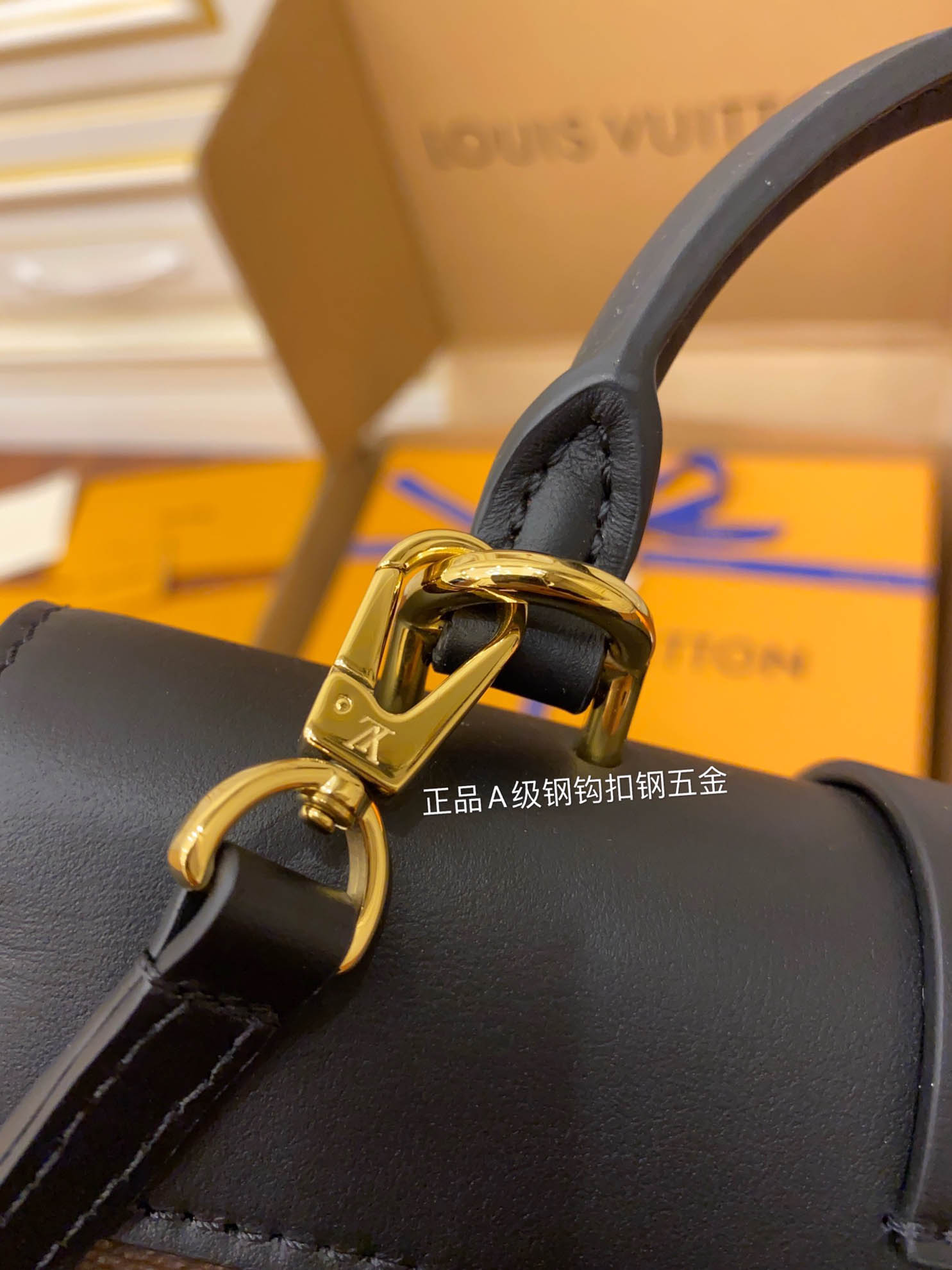 Túi xách Louis Vuitton Locky BB Black 