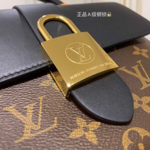 Túi xách Louis Vuitton Locky BB Black