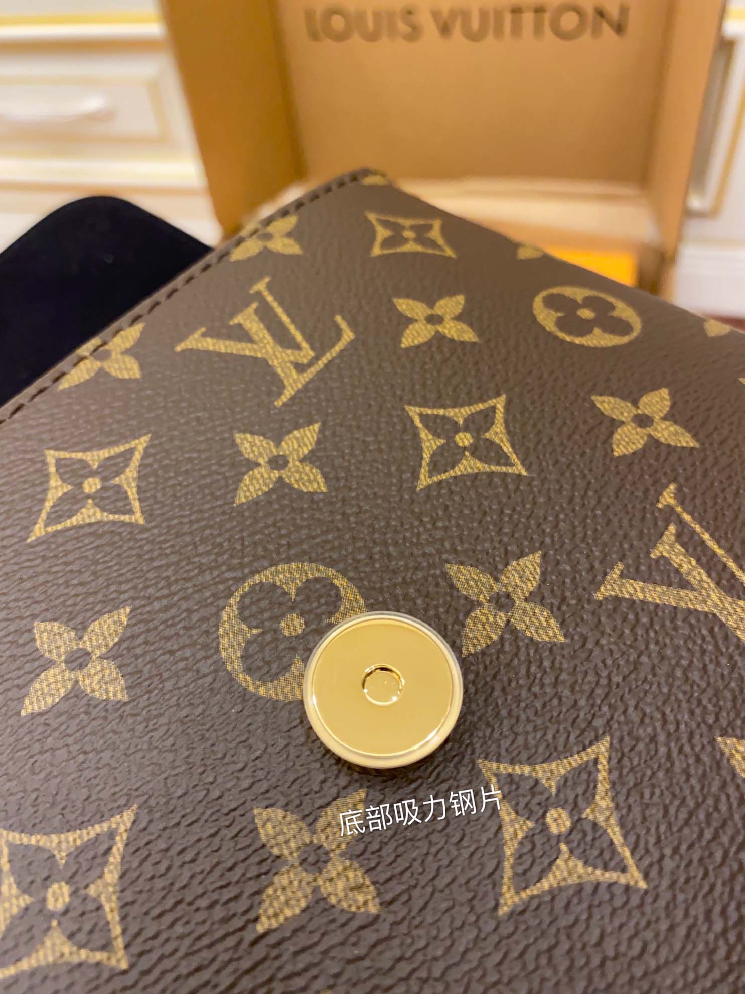 Túi xách Louis Vuitton Locky BB Black 