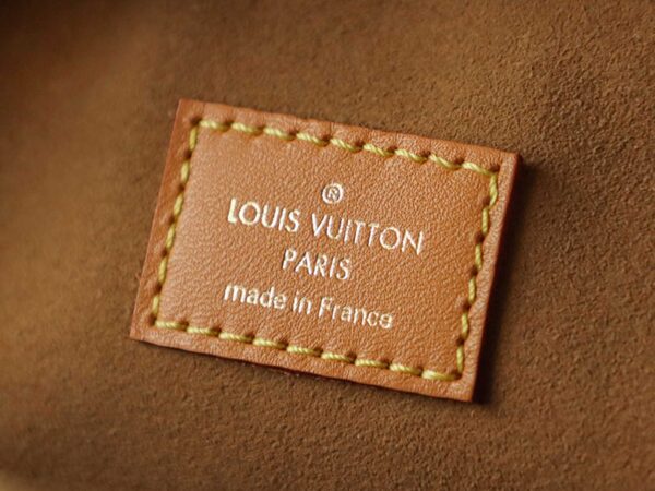 Túi Xách Louis Vuitton LV Petite Boite Chapeau