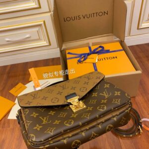 Túi Xách Louis Vuitton Monogram Canvas Pochette Metis