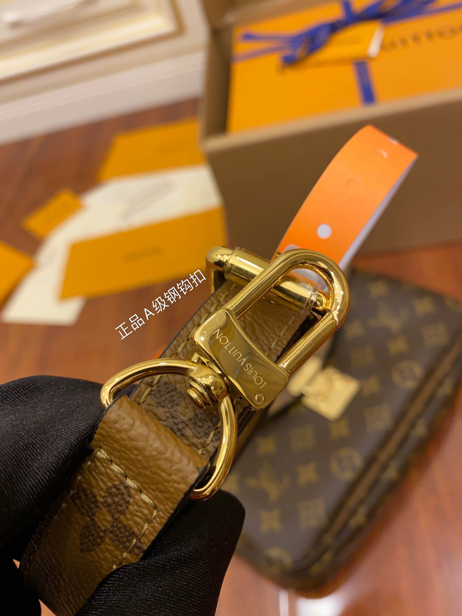 Túi Xách Louis Vuitton Monogram Canvas Pochette Metis 