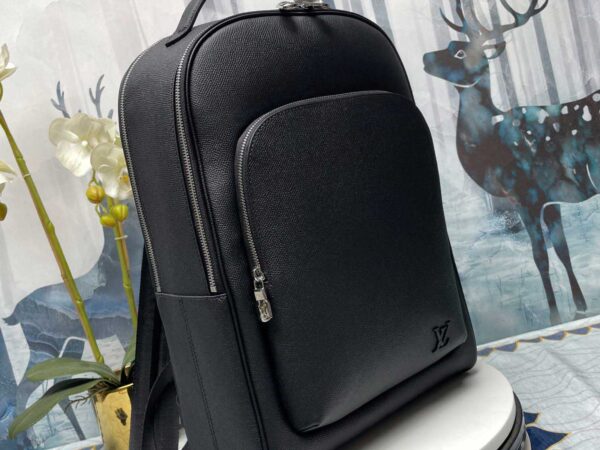 Balo Louis Vuitton Avenue Backpack Taiga Leather