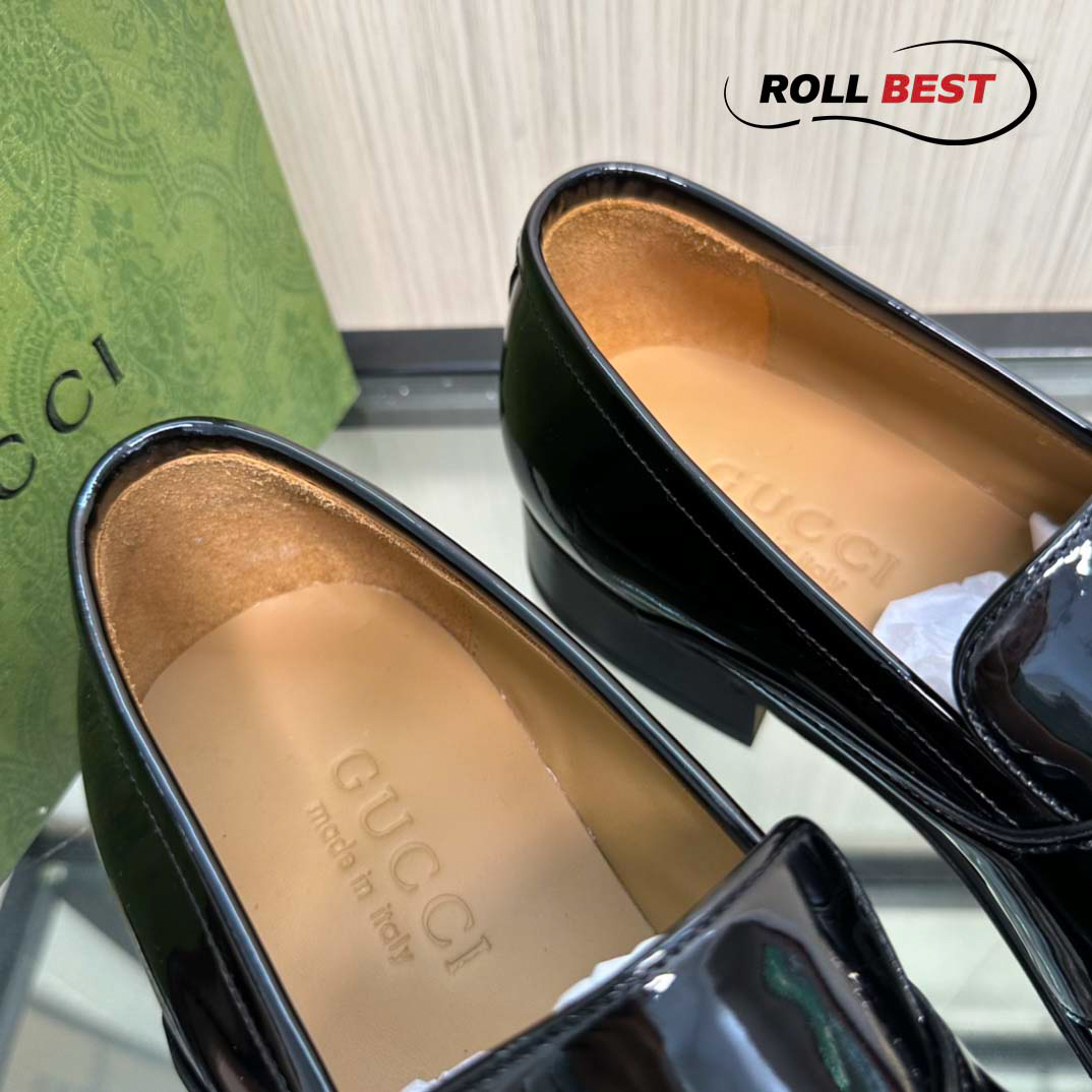 Giày Gucci Loafer Đen Da Bóng Logo Gucci Xích Bạc