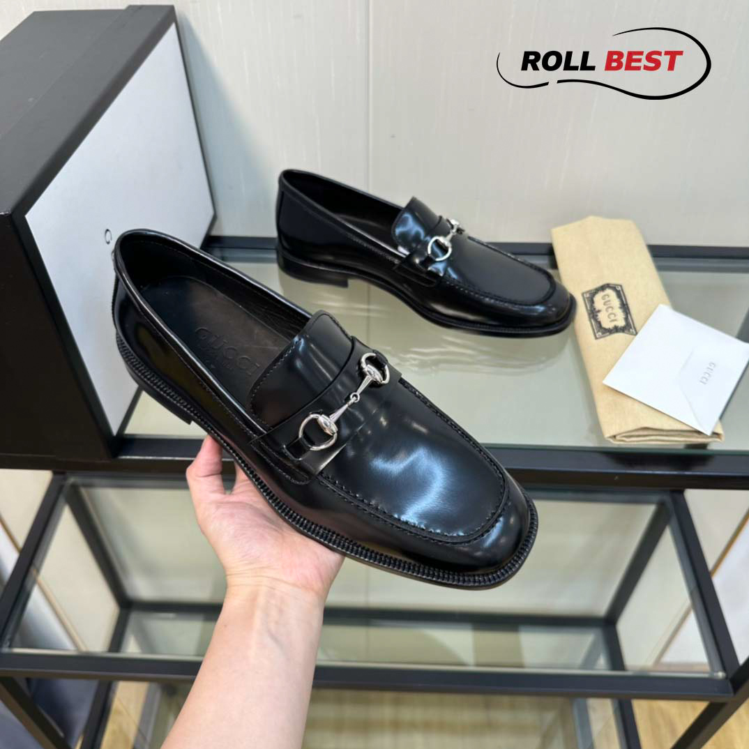 Giày Gucci Loafer Đen Da Trơn Khóa Bạc Ngang