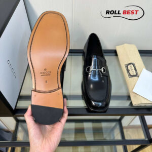 Giày Gucci Loafer Đen Da Trơn Khóa Bạc Ngang