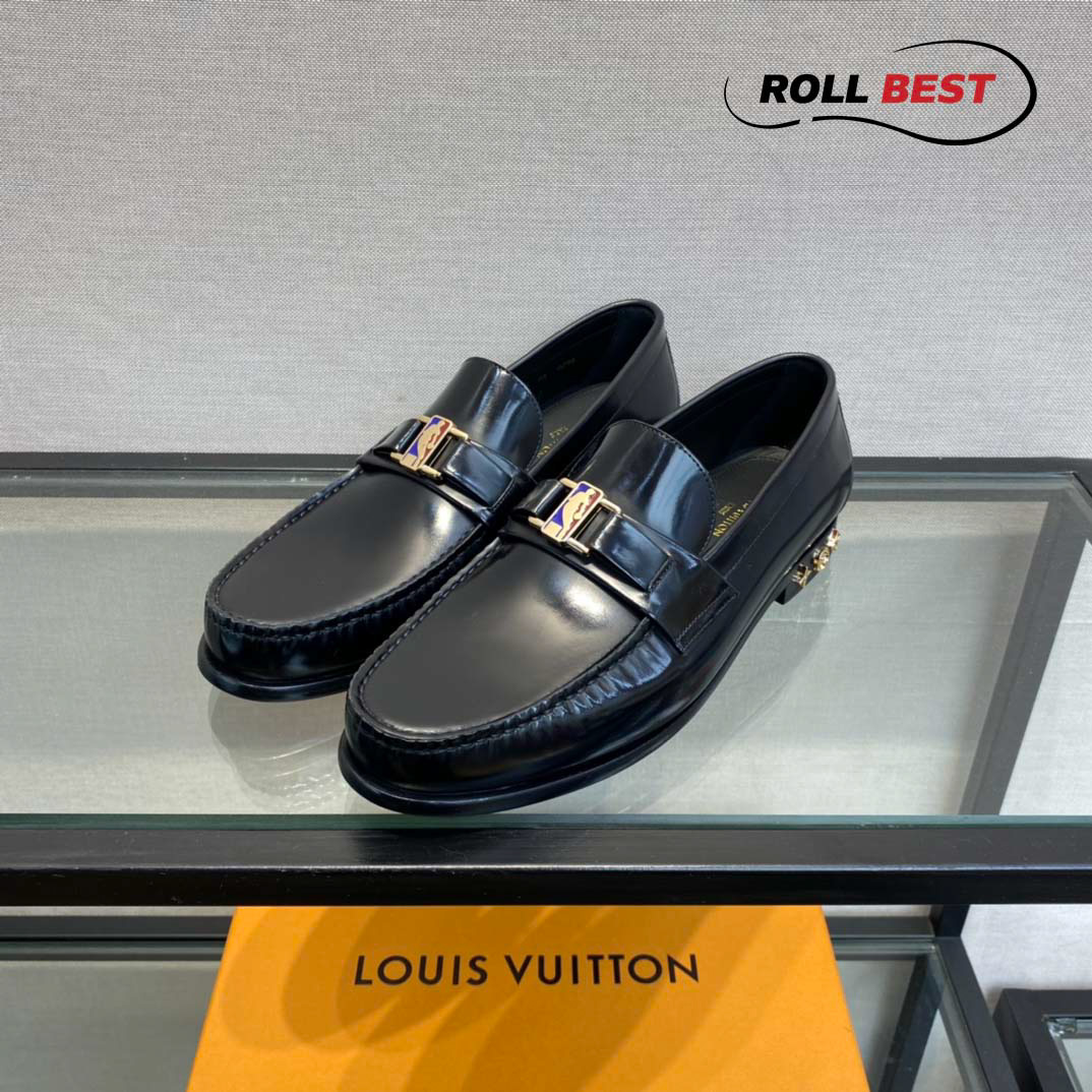 Giày Louis Vuitton Loafers X NBA Đen Da Bóng Khóa Vàng