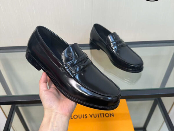 Giày Louis Vuitton Louis Black Đế Cao Da Bóng