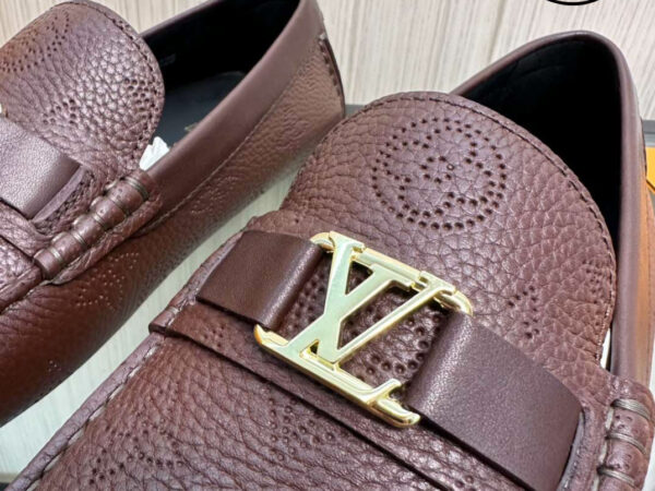 Giày Louis Vuitton Moccasin Đỏ Vân Monogram Chìm
