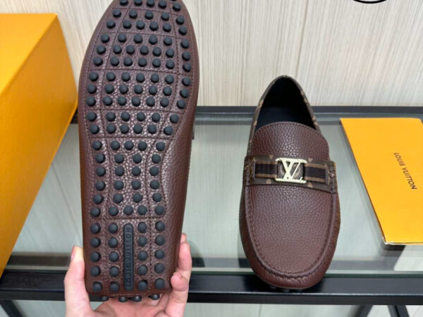 Giày Louis Vuitton Moccasin Nâu Đỏ Da Nhăn Viền Monogram