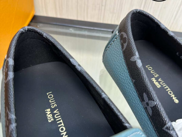 Giày Louis Vuitton Moccasin Xanh Da Nhăn Viền Monogram
