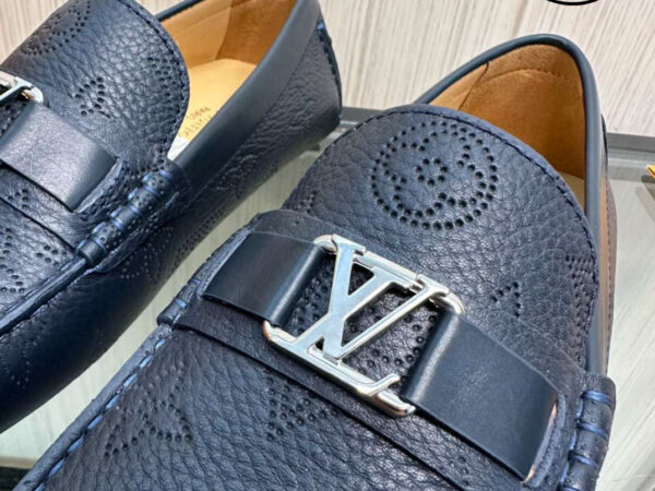 Giày Louis Vuitton Moccasin Xanh Than Vân Monogram Chìm
