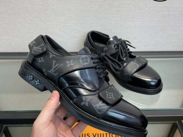Giày Louis Vuitton Monogram Meather viền hoa Black