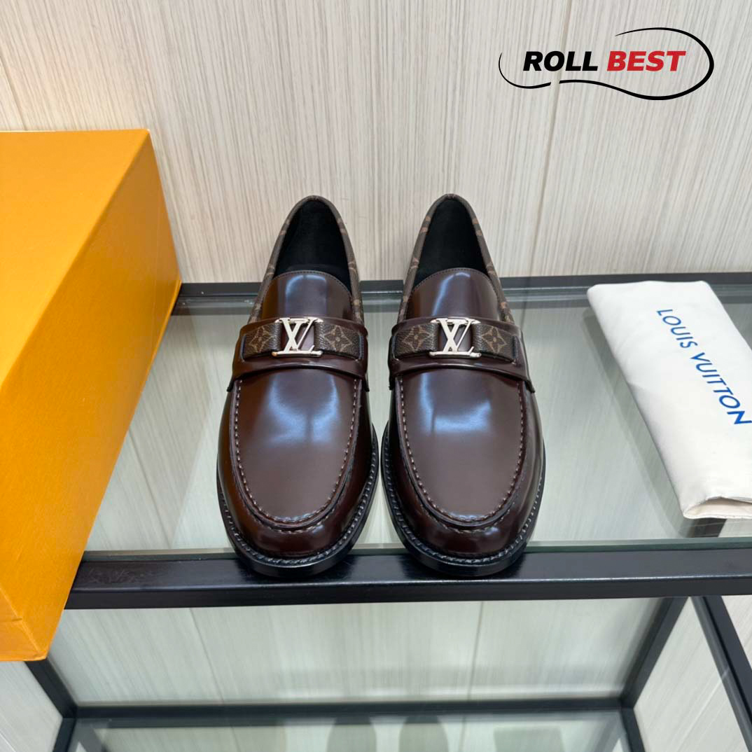 Giày lười Louis Vuitton Major Loafer Da Nâu Bóng Viền Monogram Khóa Bạc