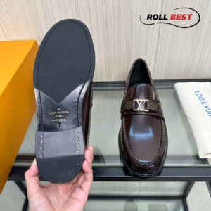 Giày lười Louis Vuitton Major Loafer Da Nâu Bóng Viền Monogram Khóa Bạc