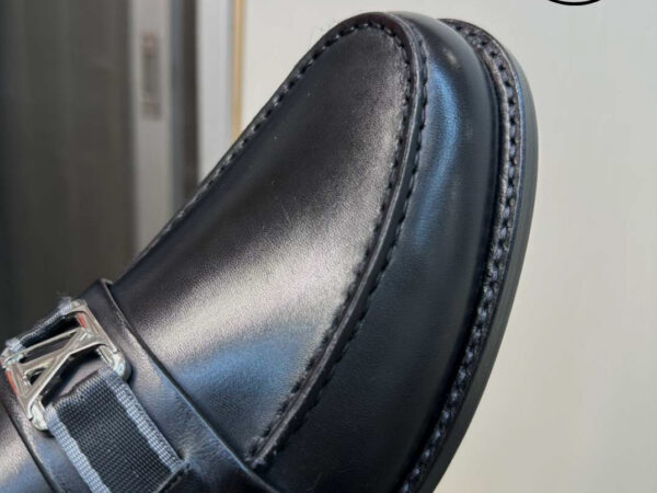 Giày lười Louis Vuitton Major Loafer Đế Cao Da Trơn Vạt Ghi