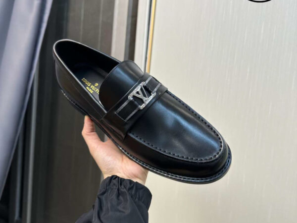 Giày lười Louis Vuitton Major Loafer Đế Cao Da Trơn Vạt Ghi
