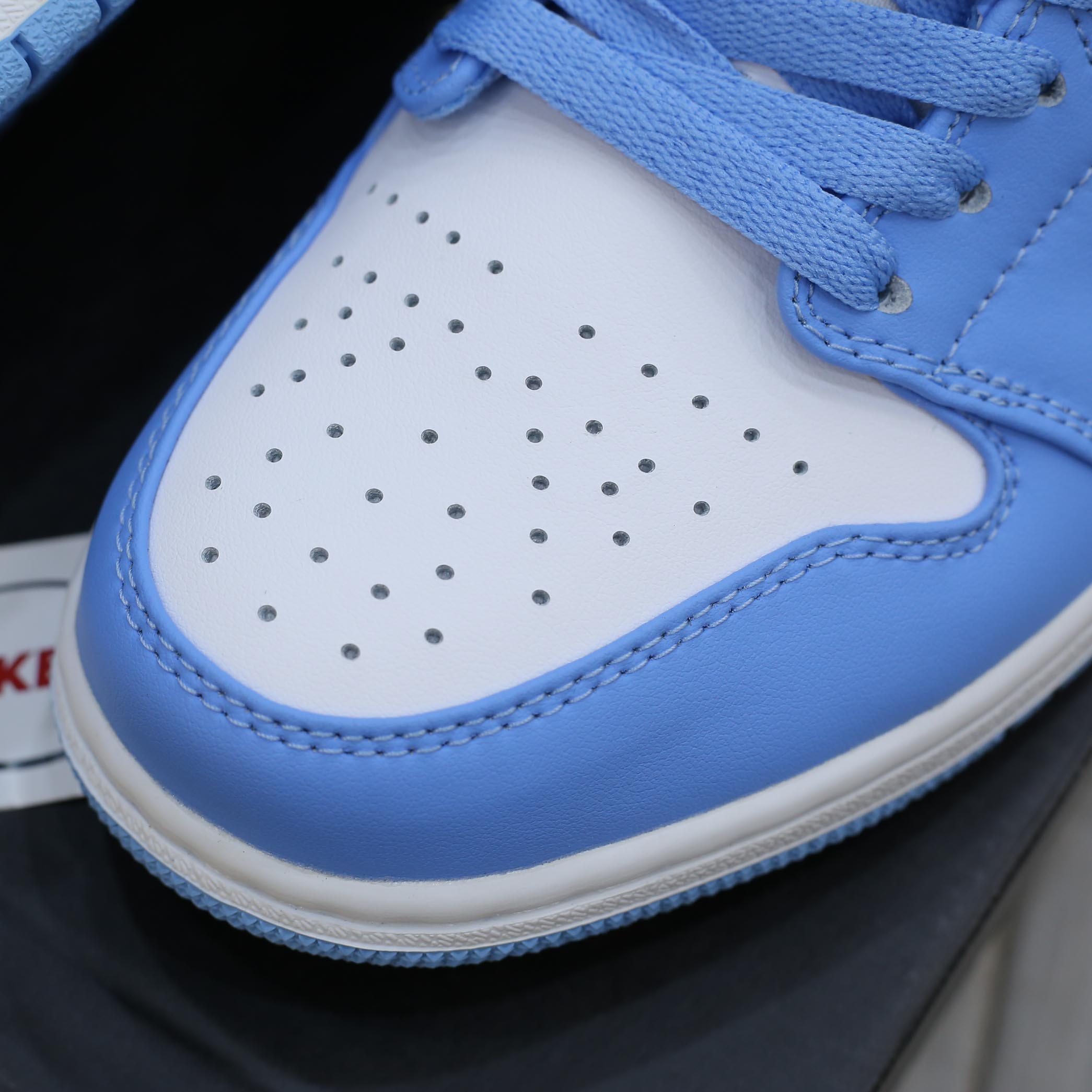 Giày Nike Air Jordan 1 Low ‘UNC’