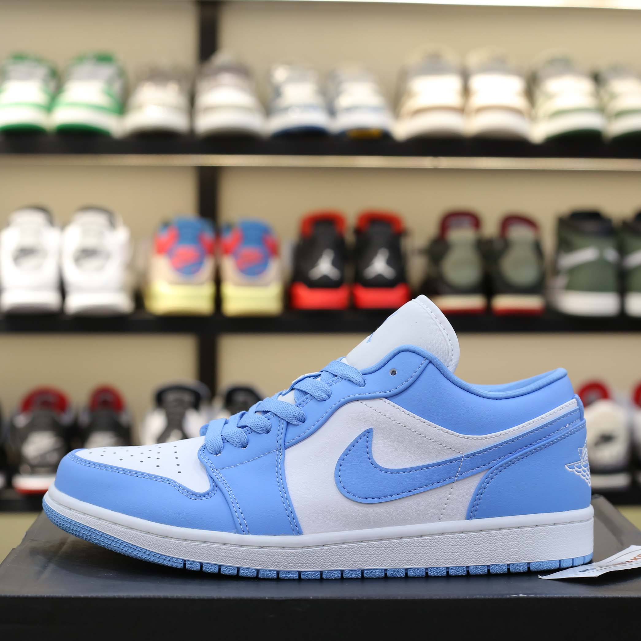 Giày Nike Air Jordan 1 Low ‘UNC’