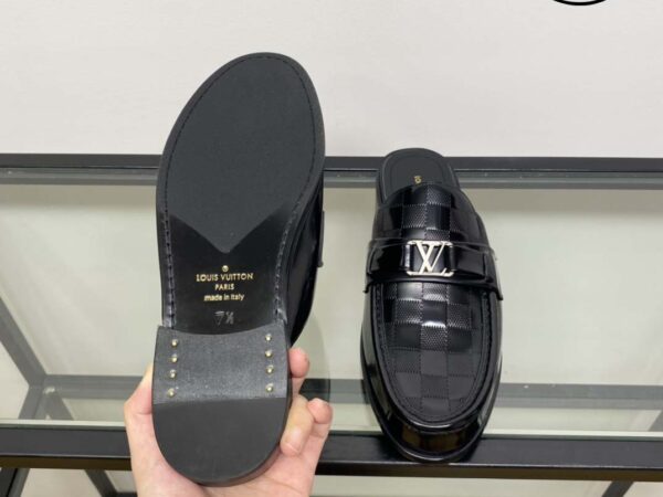 Giày Sục Louis Vuitton Major Họa Tiết Caro Black