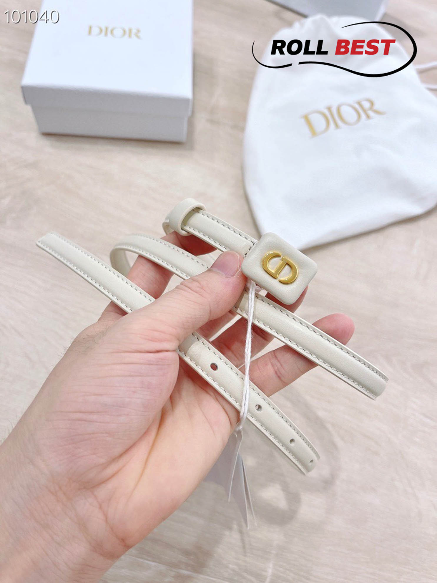 Thắt Lưng Dior Da Trắng Khóa Hợp Kim Gold Mặt Vuông