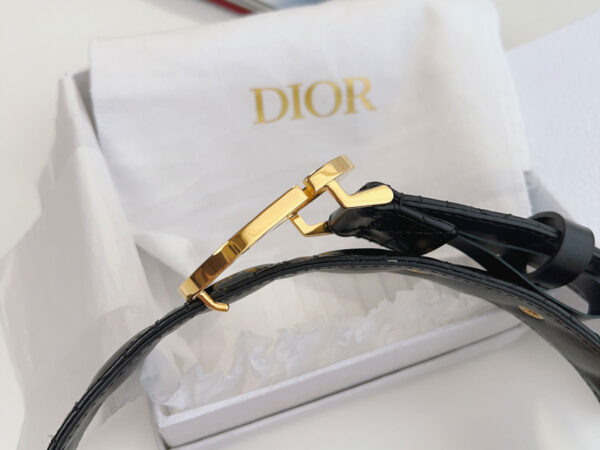 Thắt Lưng Dior Họa Tiết Trơn Màu Đen Khóa Logo CD Vàng