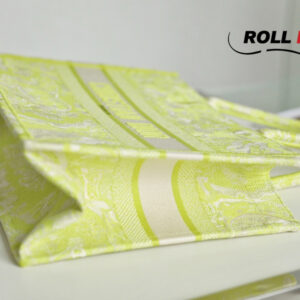 Túi Dior Book Tote Lime Toile de Jouy Reverse Embroidery