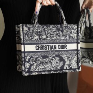 Túi Dior Book Tote Oblique Họa Tiết Đậm