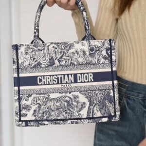 Túi Dior Book Tote Toile de Jouy Embroidery Blue