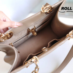 Túi Dior Essential Tote Bag ‘Hazelnut Archicannage Calfskin’