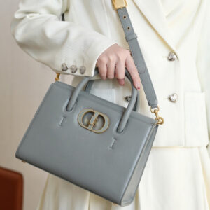 Túi Dior ST Honore Tote Latte Grained Calfskin-Blue