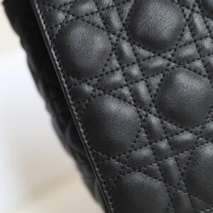 Túi Đeo Chéo Dior Medium Dior Caro Bag Black Supple Cannage Calfskin