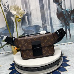 Túi Đeo Hông Nam Louis Vuitton LV S Lock Sling Bag Monogram