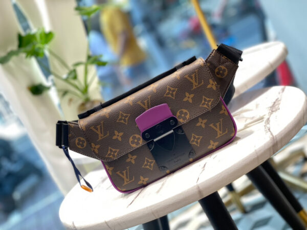 Túi Đeo Hông Nam Louis Vuitton LV S Lock Sling Bag Monogram Tím